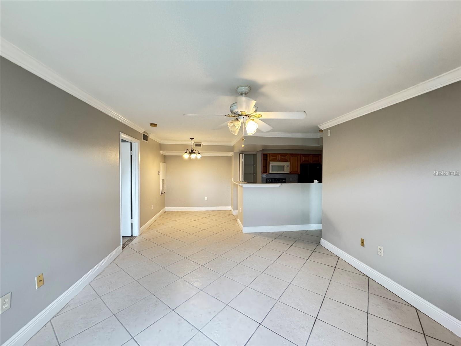 Image 8 of 14 For 3038 Parkway Boulevard 208