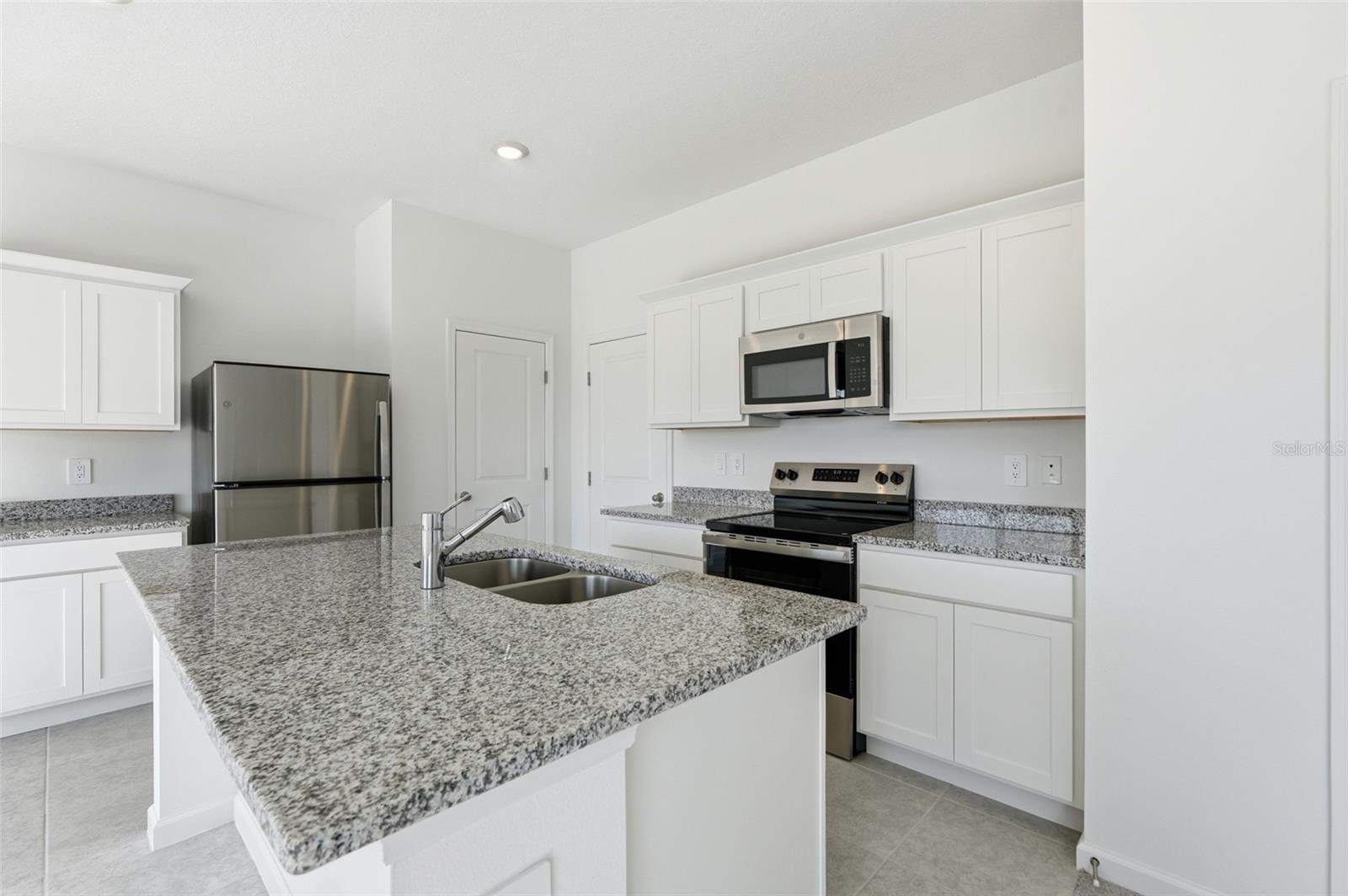 Image 18 of 51 For 5822 Kalamata Drive