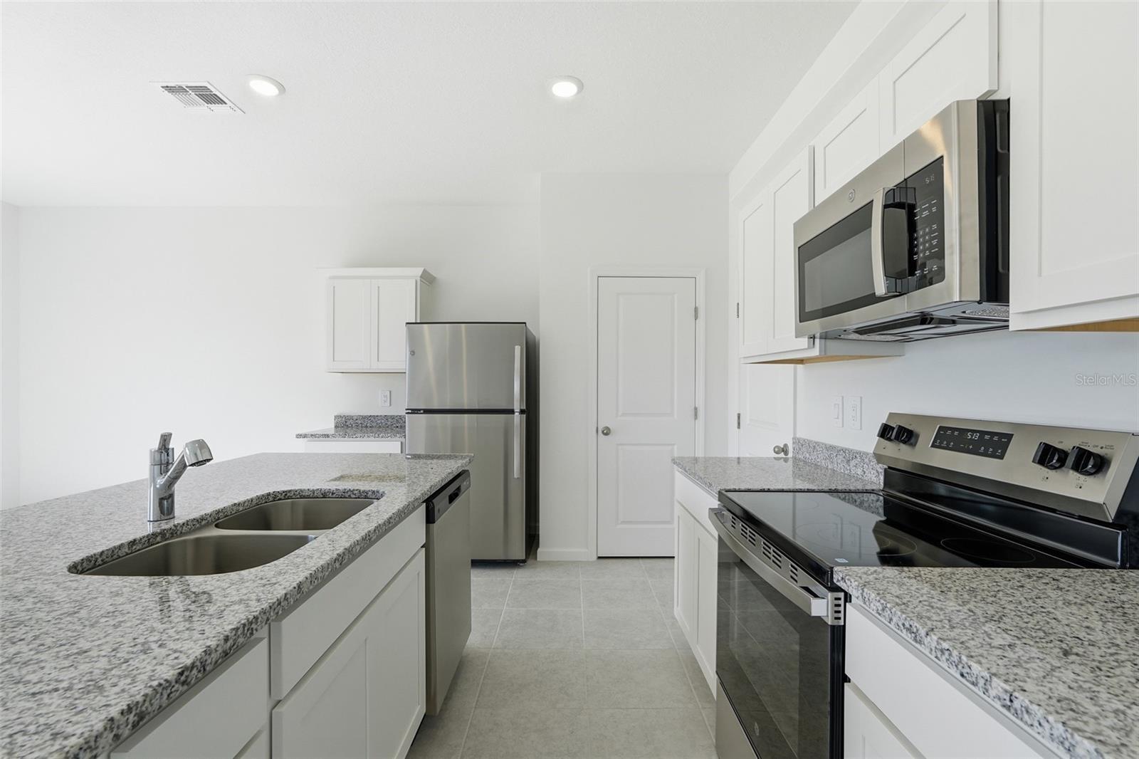 Image 20 of 51 For 5822 Kalamata Drive