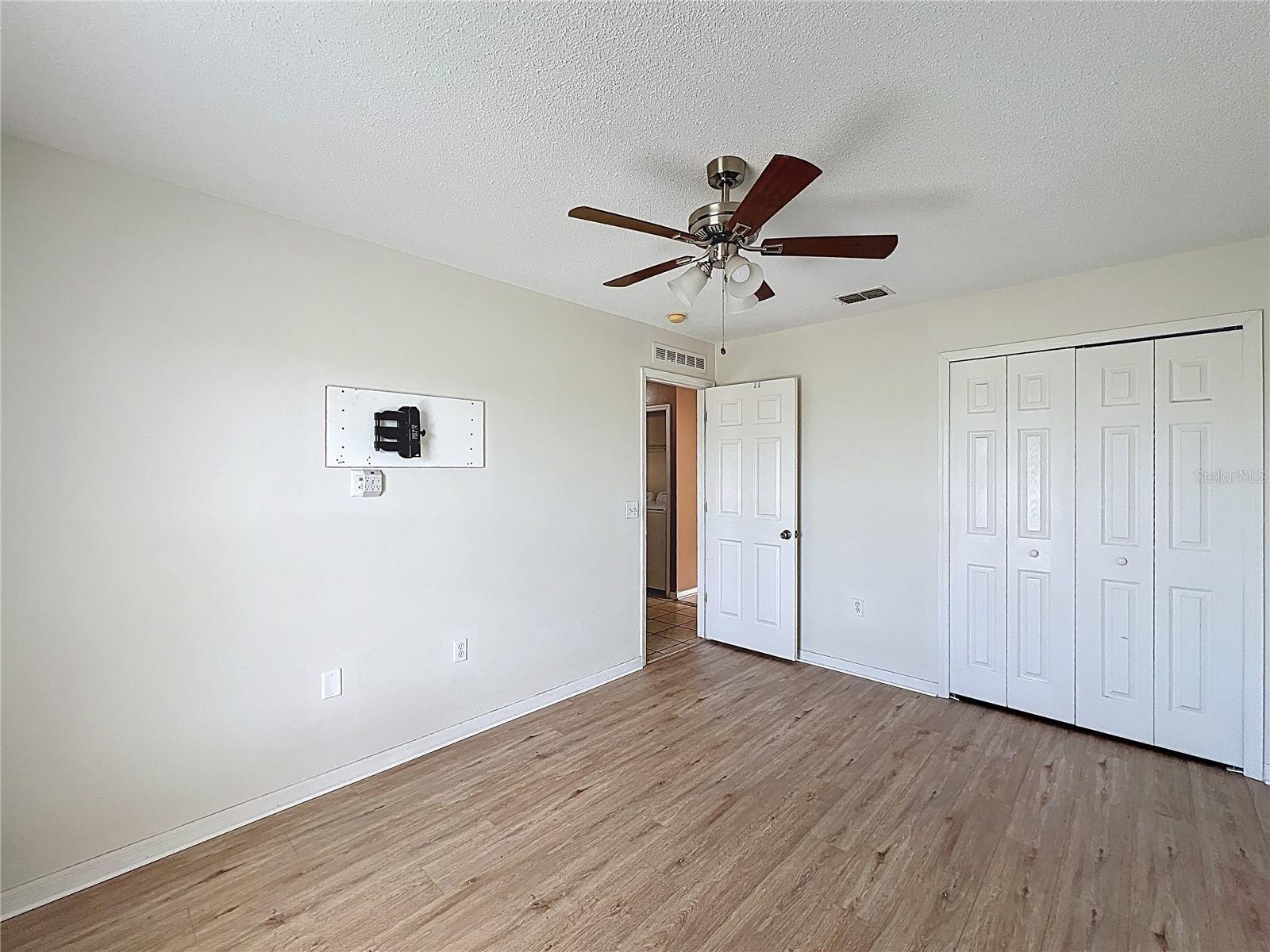 Image 15 of 24 For 6004 Kaley Drive