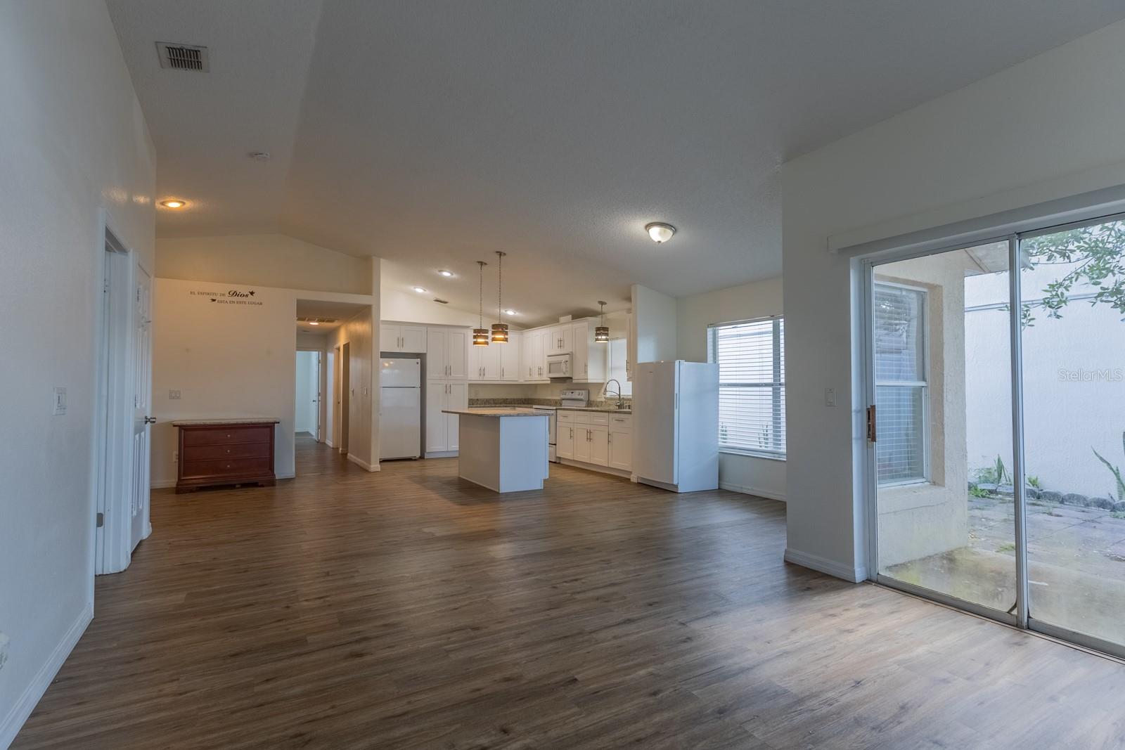 Image 6 of 20 For 3267 Brewster Drive