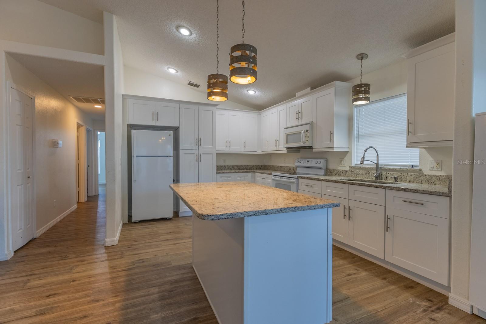 Image 7 of 20 For 3267 Brewster Drive