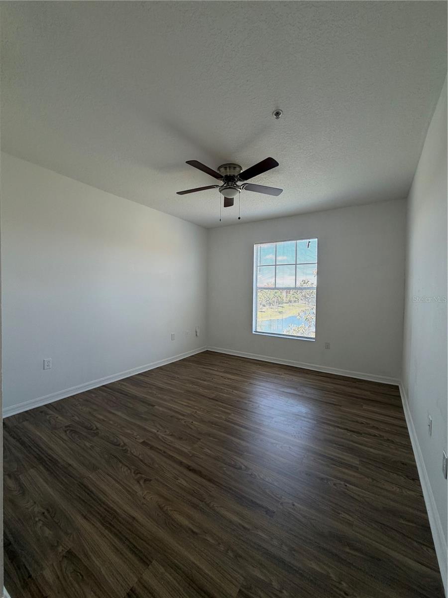Image 11 of 23 For 5542 Metrowest Boulevard 308