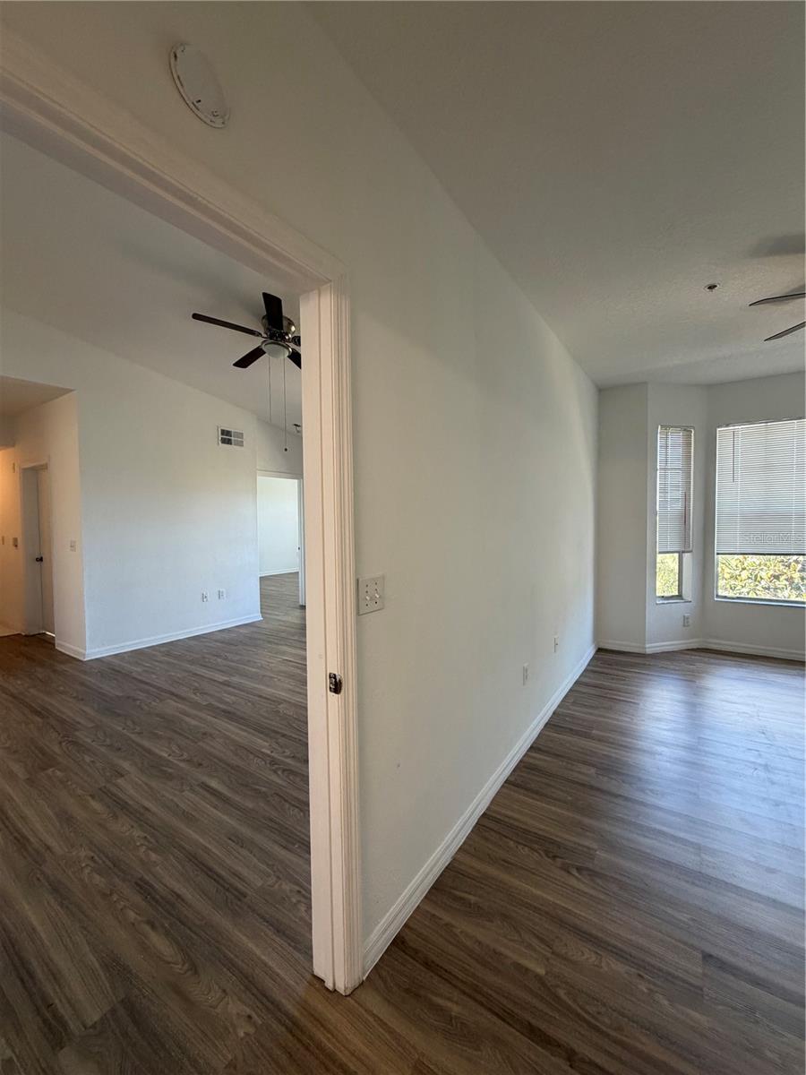 Image 23 of 23 For 5542 Metrowest Boulevard 308