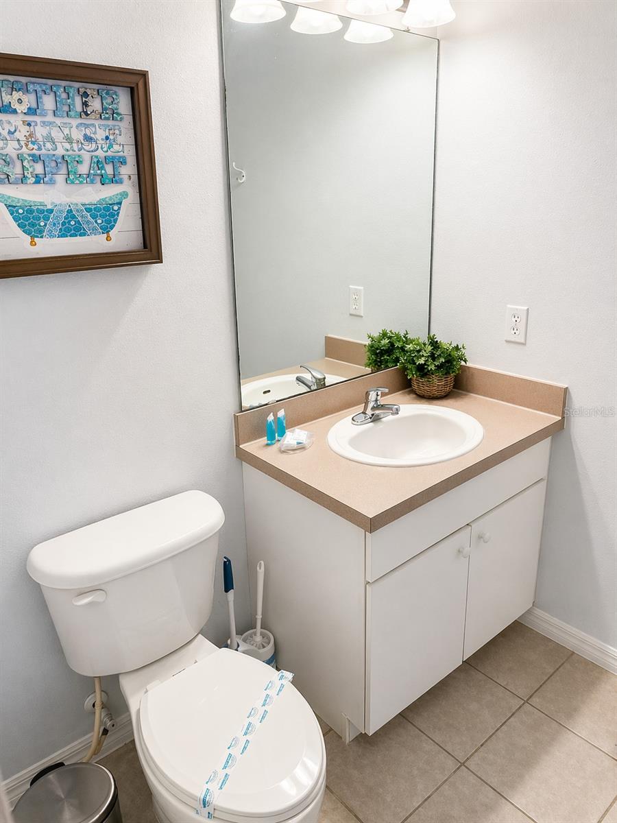 Image 3 of 10 For 4734 Vero Beach Place