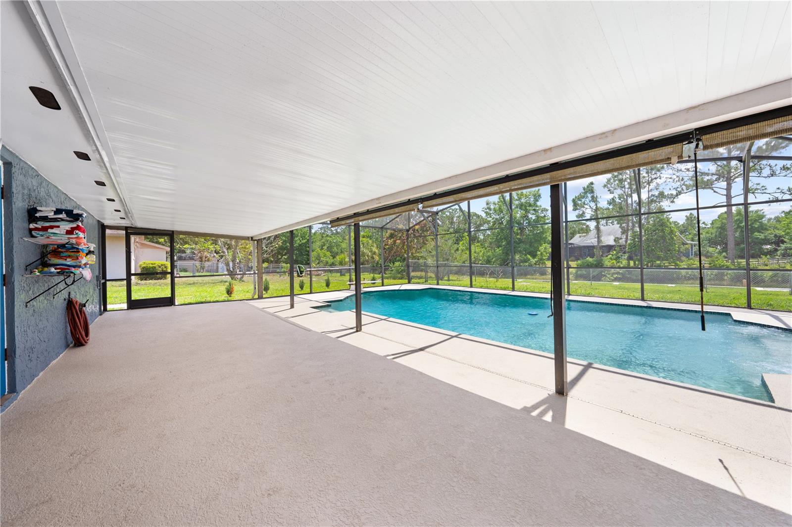 Image 37 of 53 For 6570 Bay Shore Drive