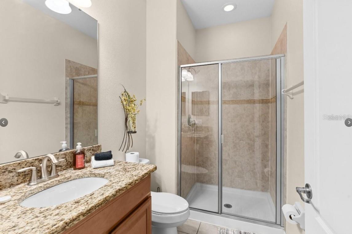 Listing photo id 30 for 8974 California Palm Road