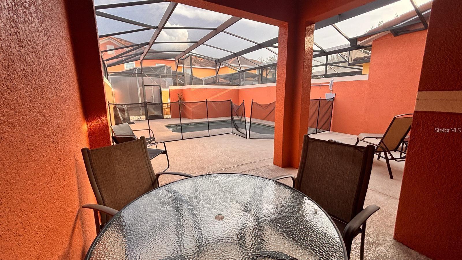 Listing photo id 2 for 8974 California Palm Road