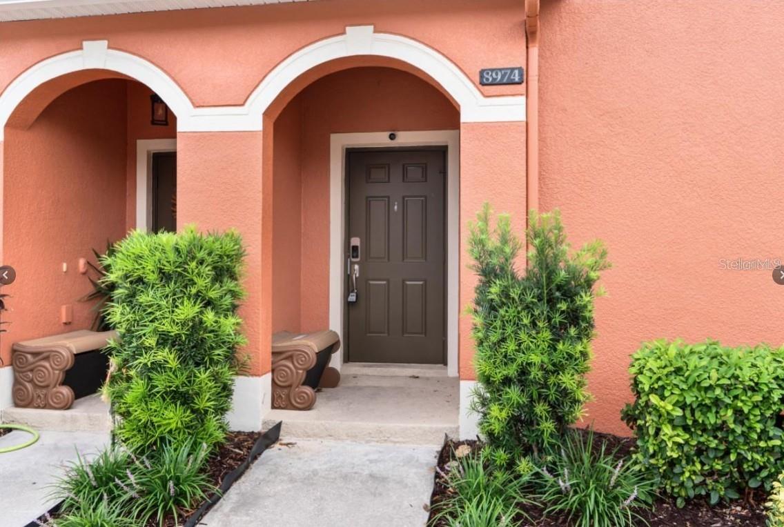 Listing photo id 43 for 8974 California Palm Road