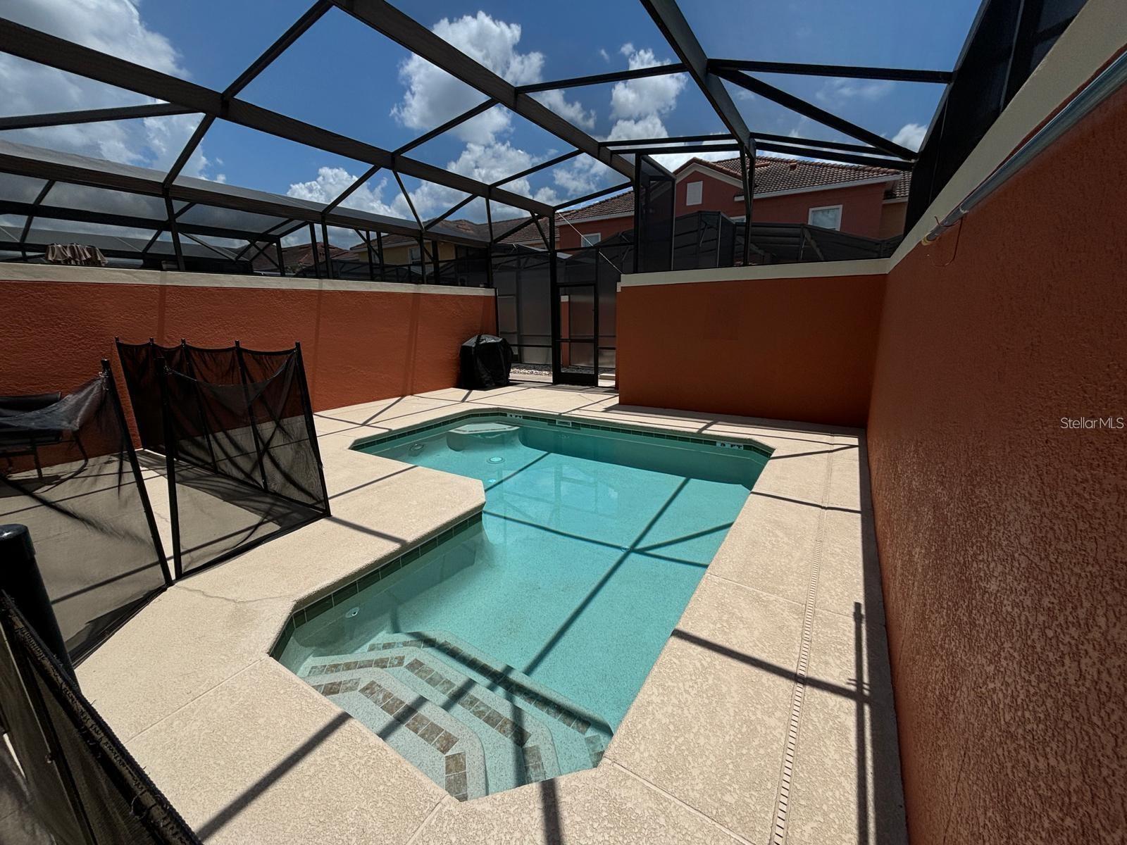 Listing photo id 3 for 8974 California Palm Road