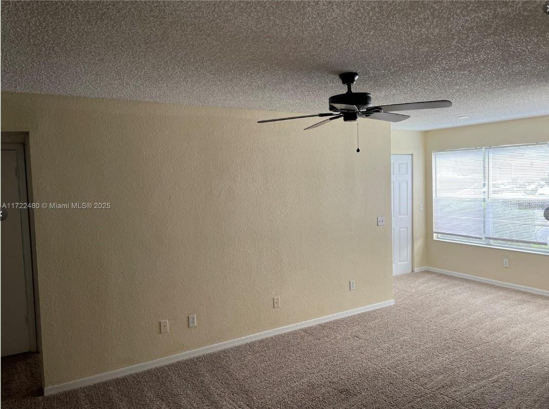 Listing photo id 9 for 5160 Conroy Road 14