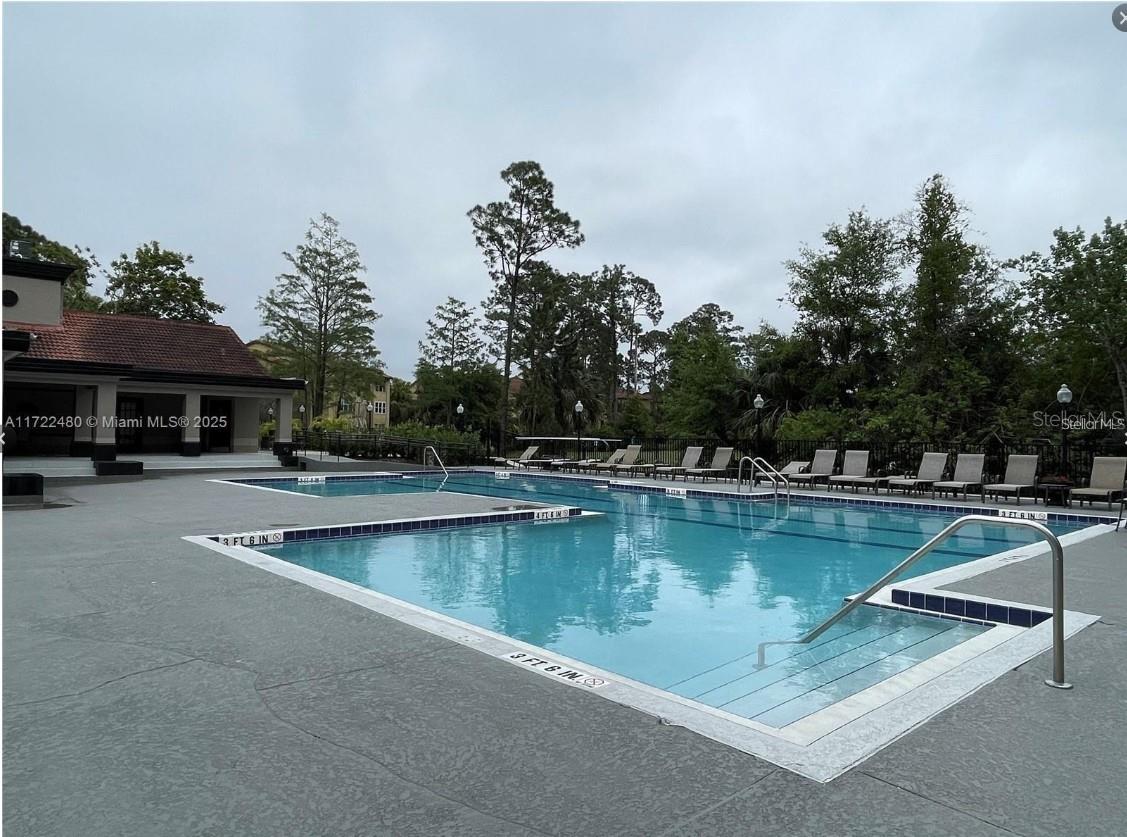 Listing photo id 12 for 5160 Conroy Road 14