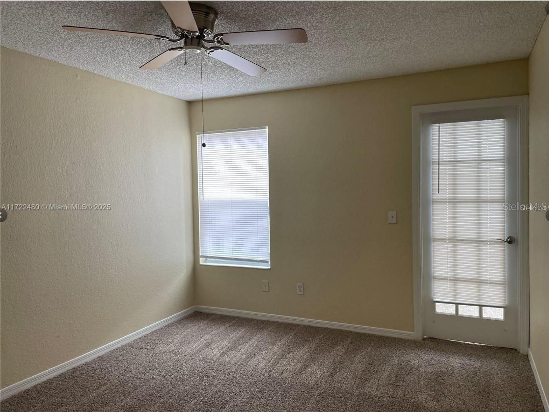 Listing photo id 7 for 5160 Conroy Road 14