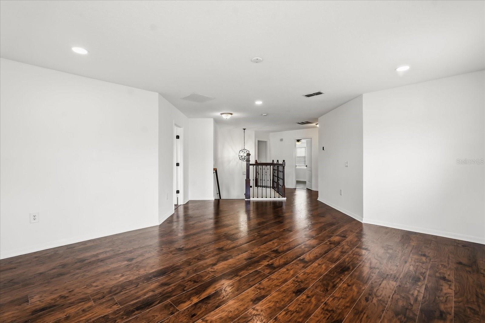 Image 13 of 65 For 3332 Whistling Trail