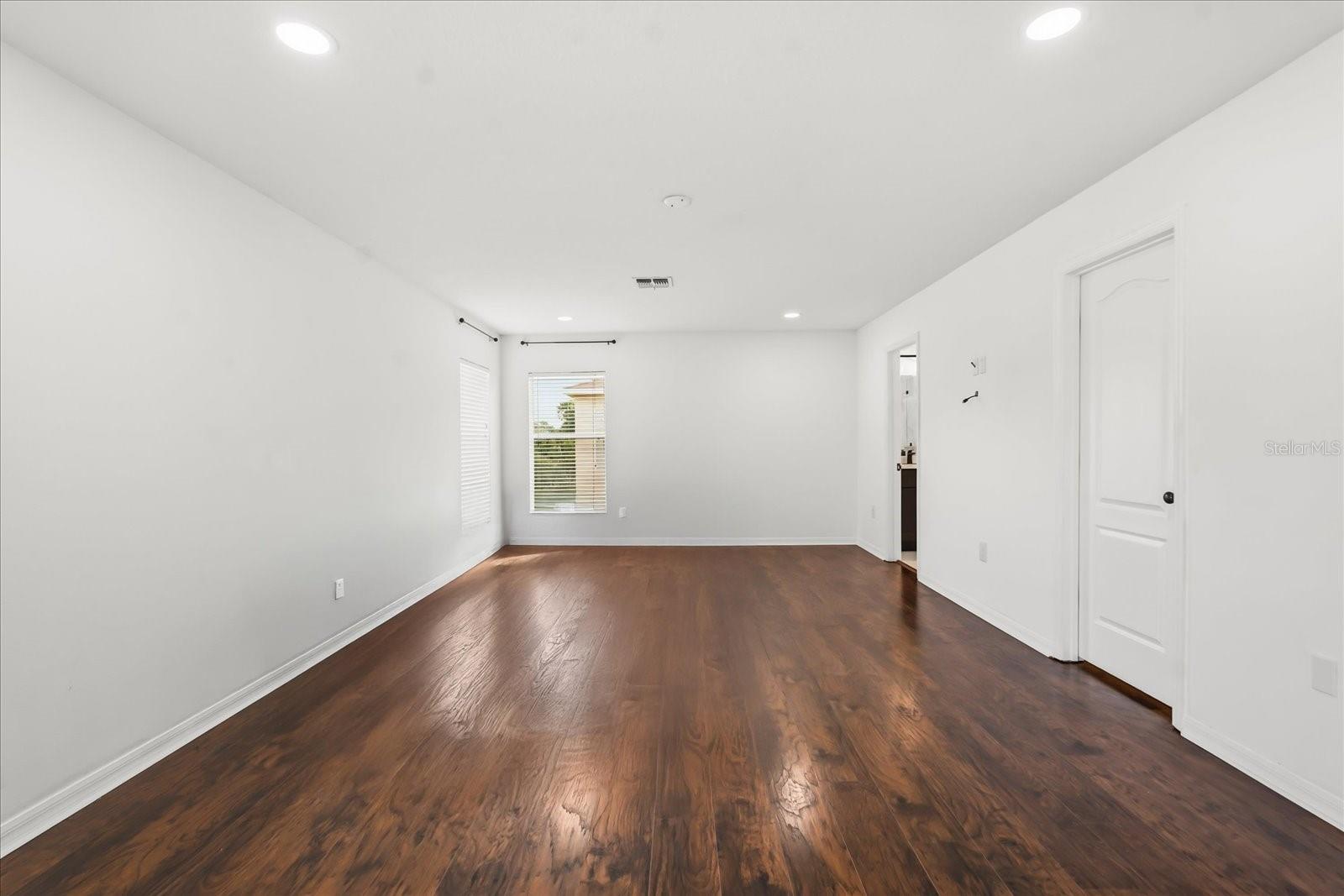 Image 30 of 65 For 3332 Whistling Trail