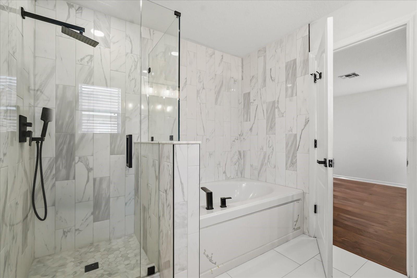 Image 36 of 65 For 3332 Whistling Trail