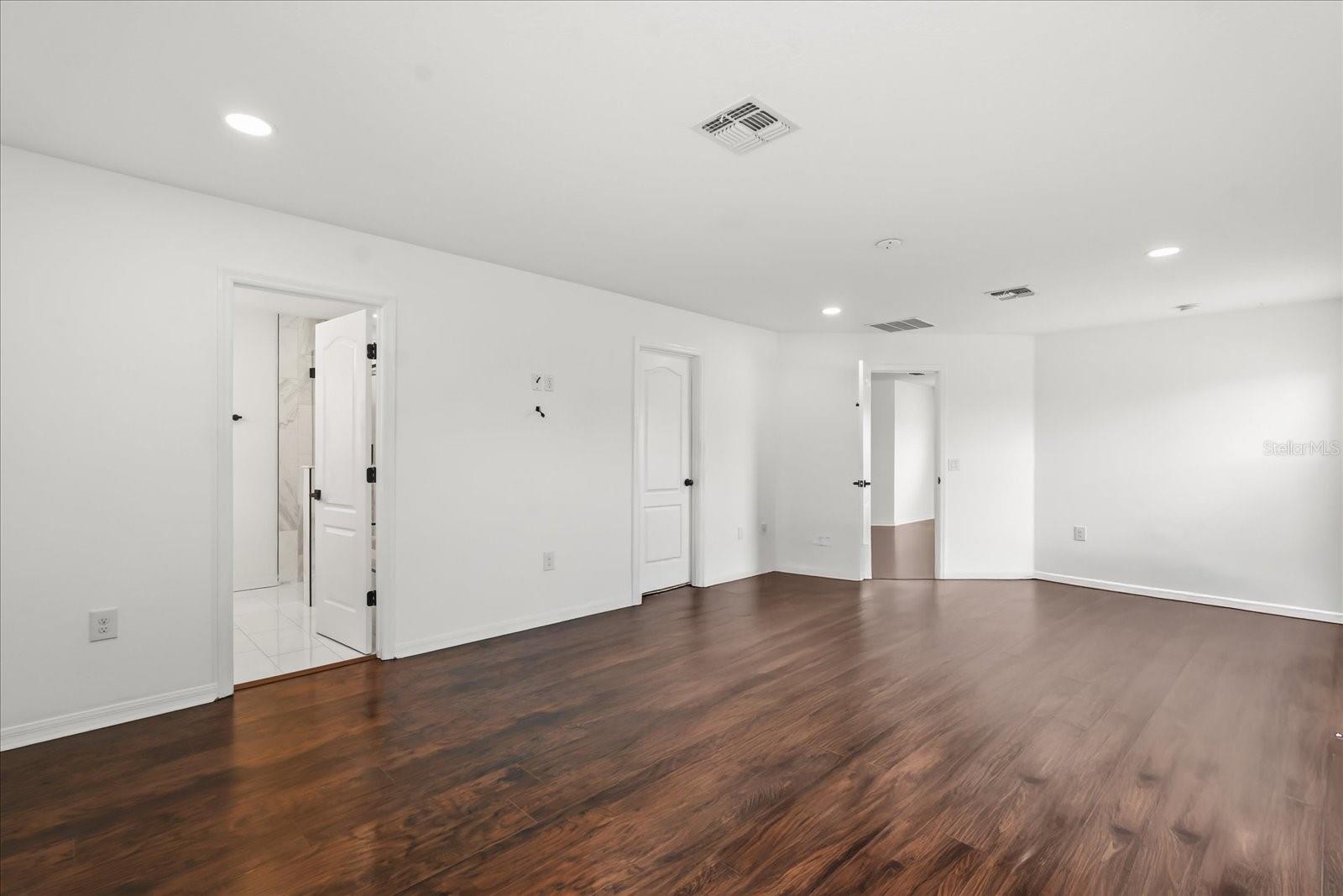 Image 55 of 65 For 3332 Whistling Trail