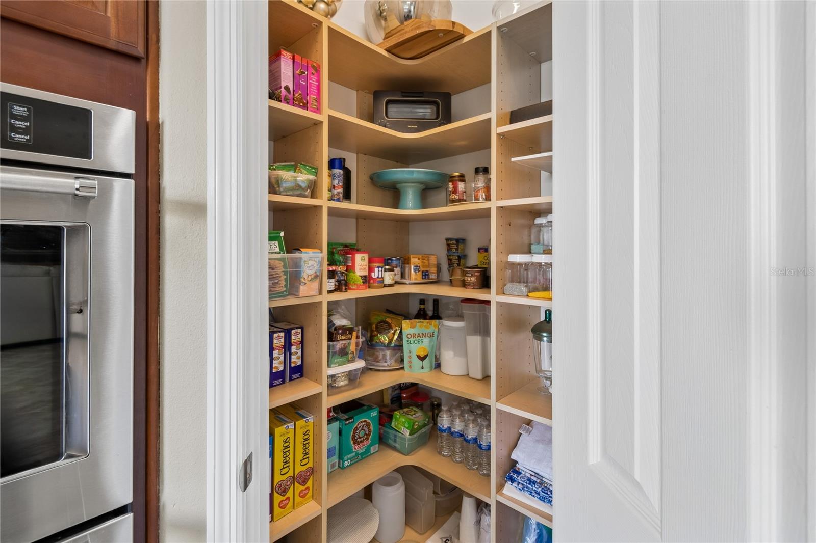 Image 25 of 86 For 844 San Raphael St