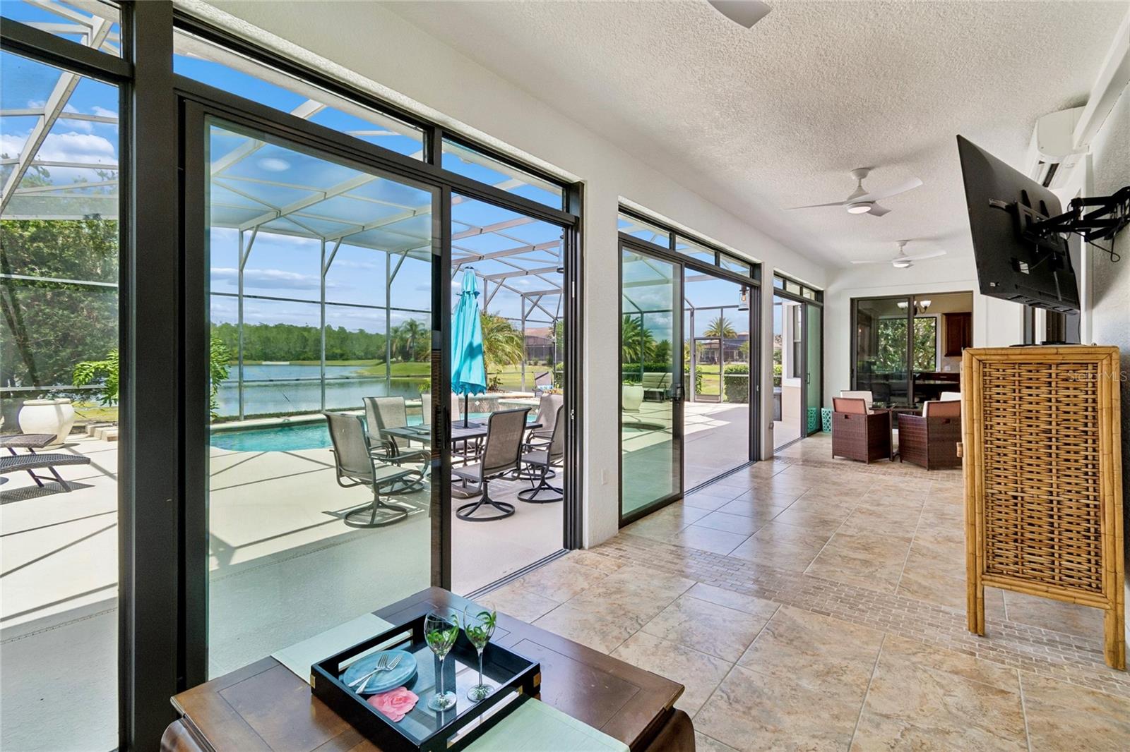 Image 27 of 86 For 844 San Raphael St