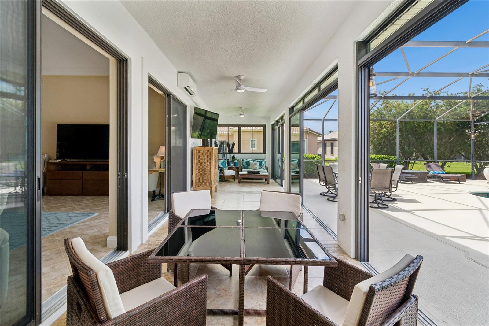 Image 30 of 86 For 844 San Raphael St