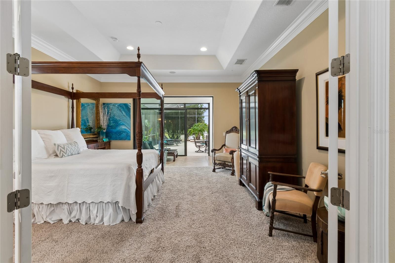 Image 33 of 86 For 844 San Raphael St