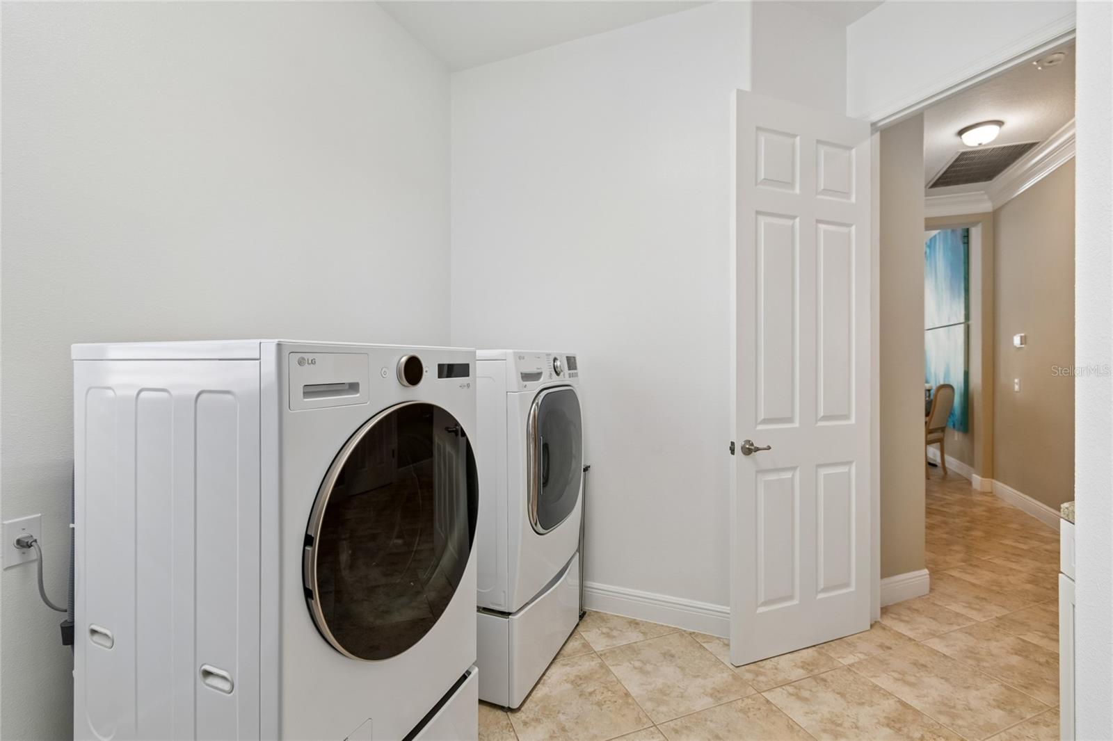 Image 59 of 86 For 844 San Raphael St