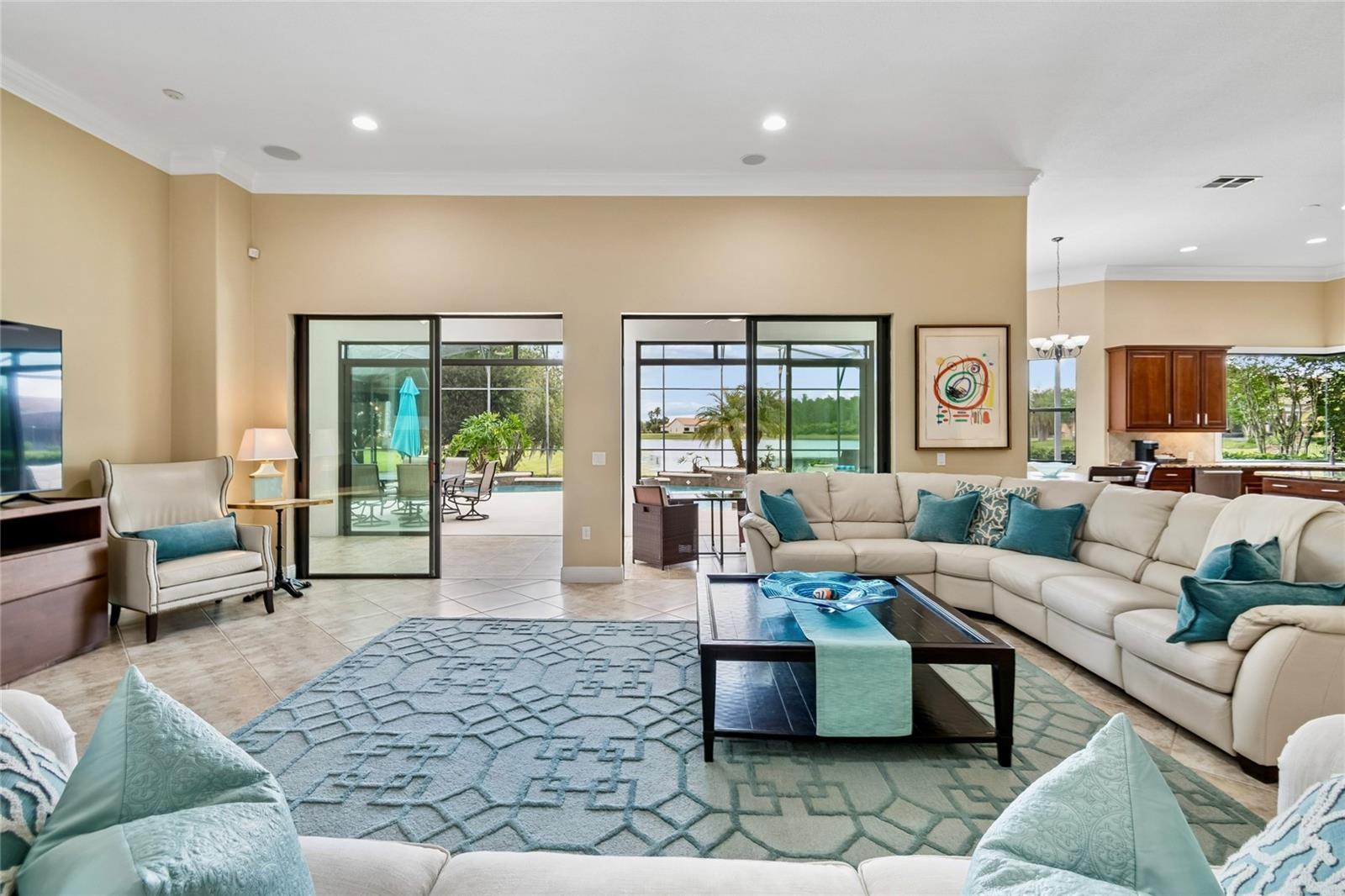 Image 6 of 86 For 844 San Raphael St