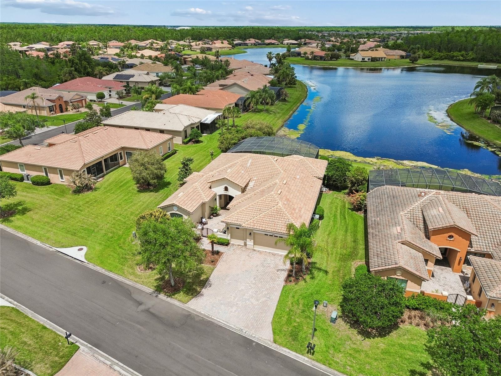 Image 75 of 86 For 844 San Raphael St