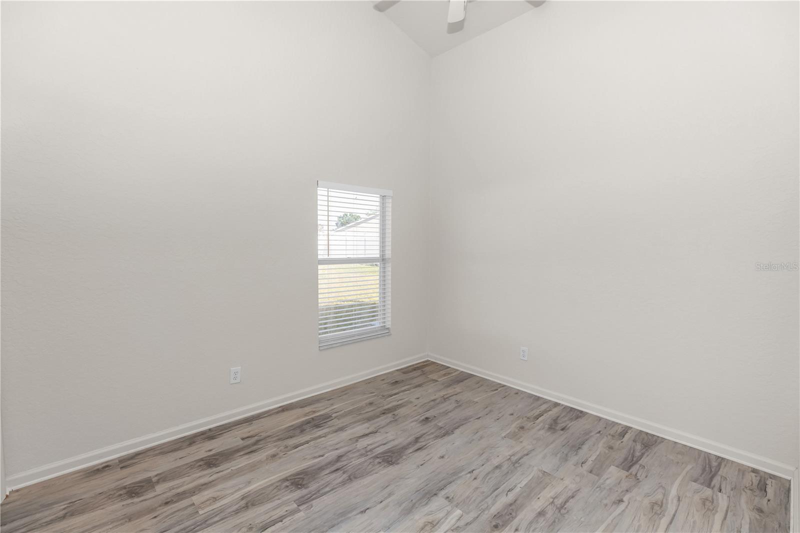 Image 24 of 42 For 2989 White Cedar Circle