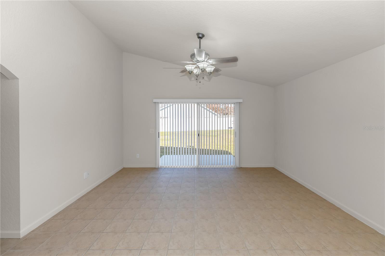 Image 25 of 42 For 2989 White Cedar Circle