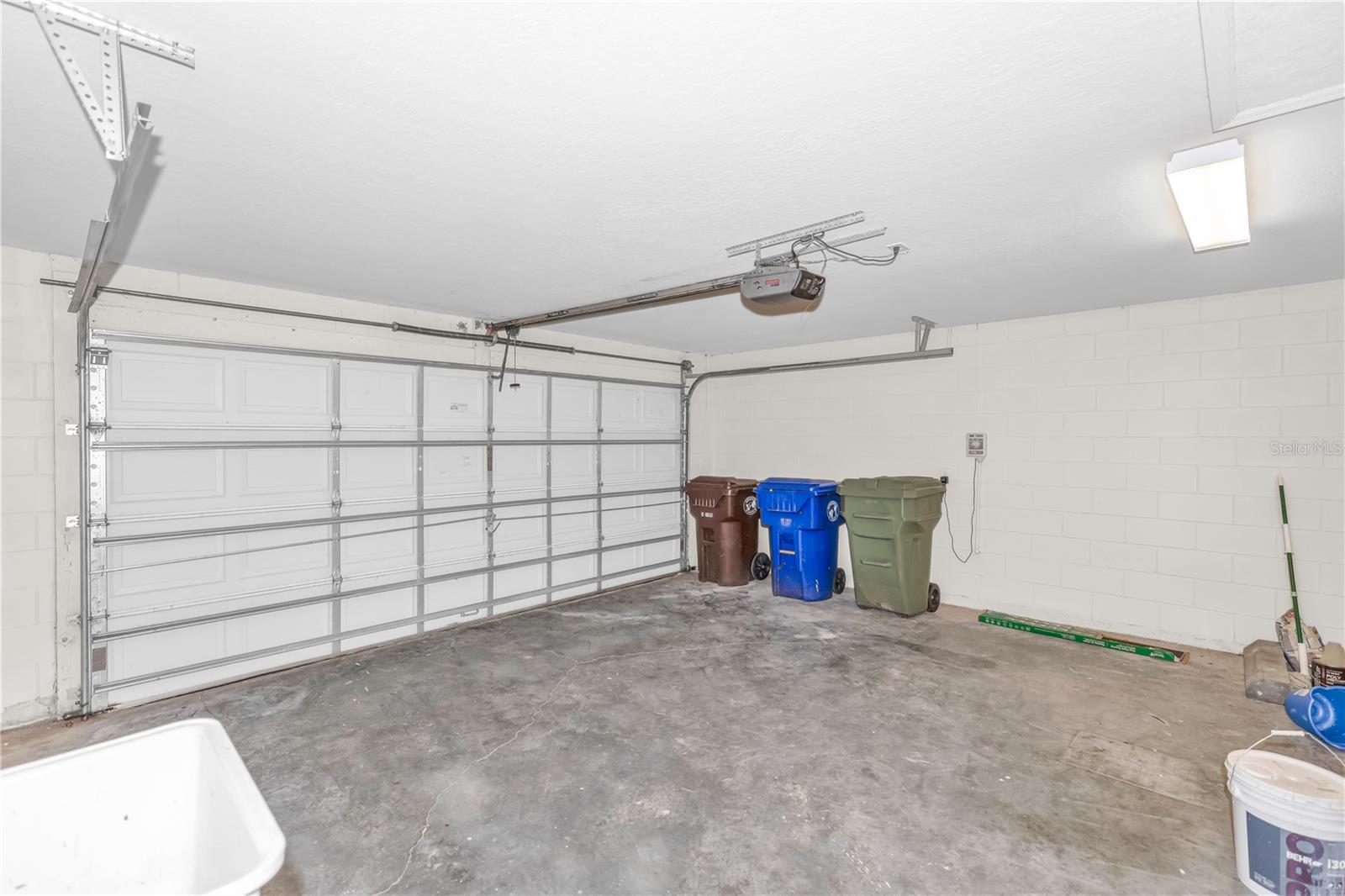 Image 31 of 42 For 2989 White Cedar Circle