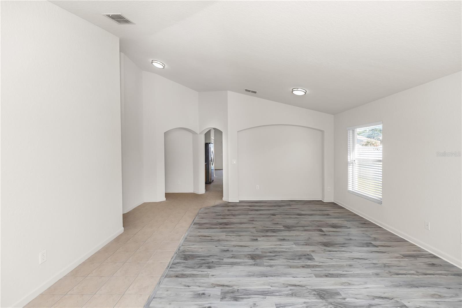 Image 9 of 42 For 2989 White Cedar Circle