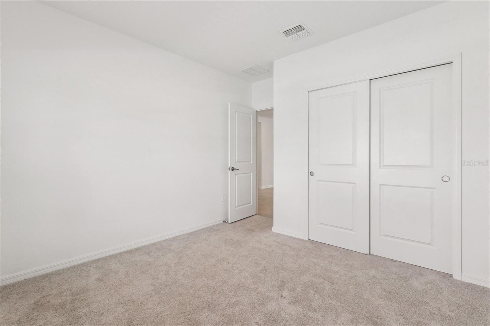 Image 16 of 21 For 33857 Sky Blossom Circle