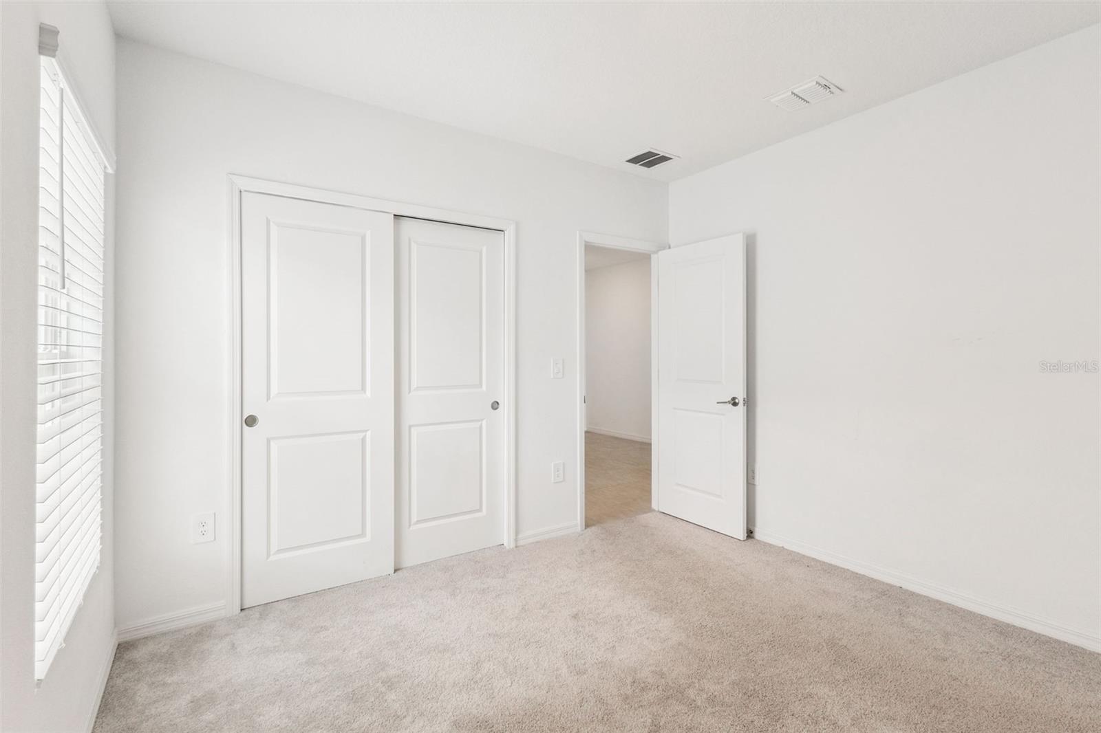 Image 17 of 21 For 33857 Sky Blossom Circle