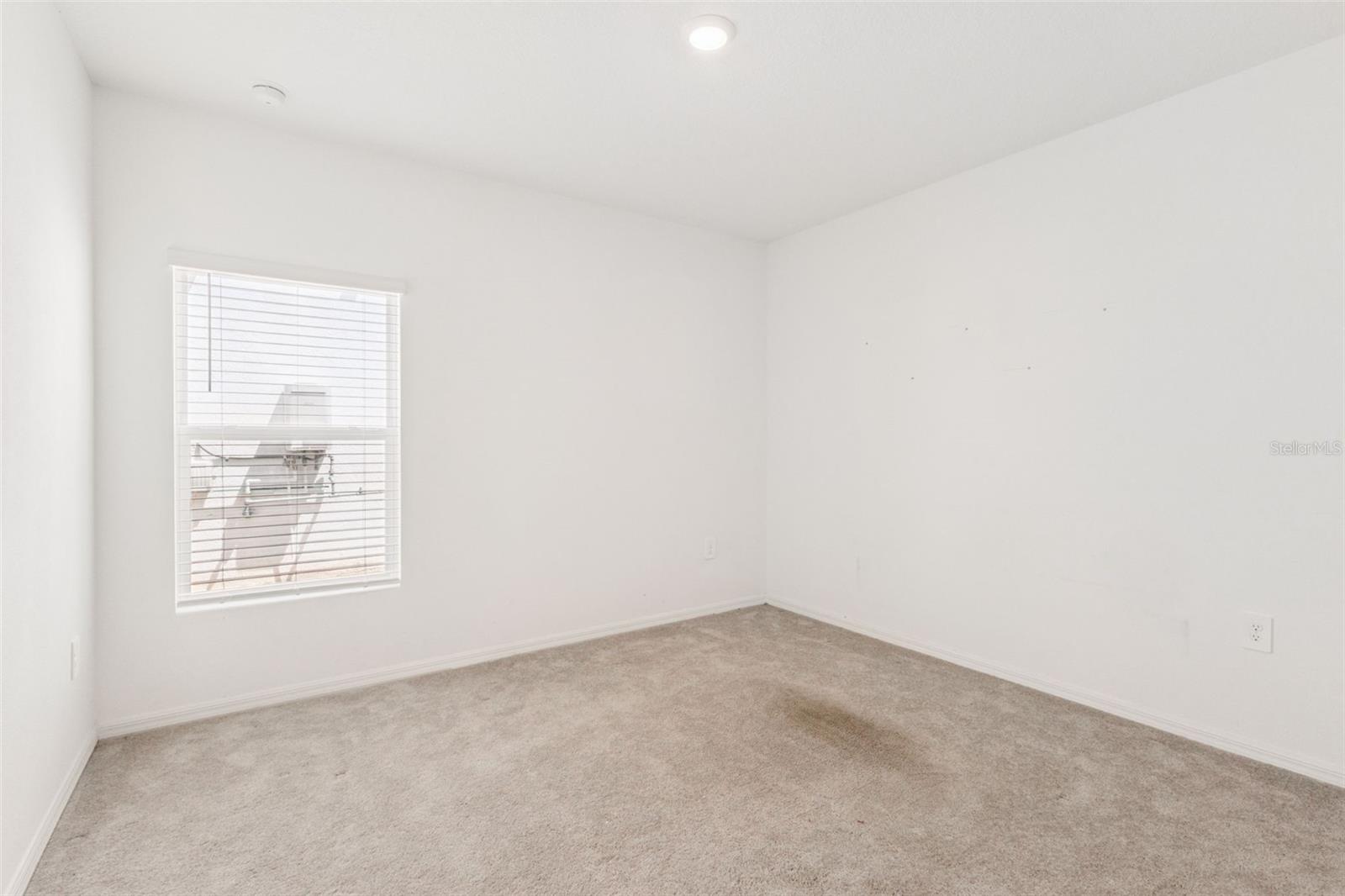 Image 18 of 21 For 33857 Sky Blossom Circle