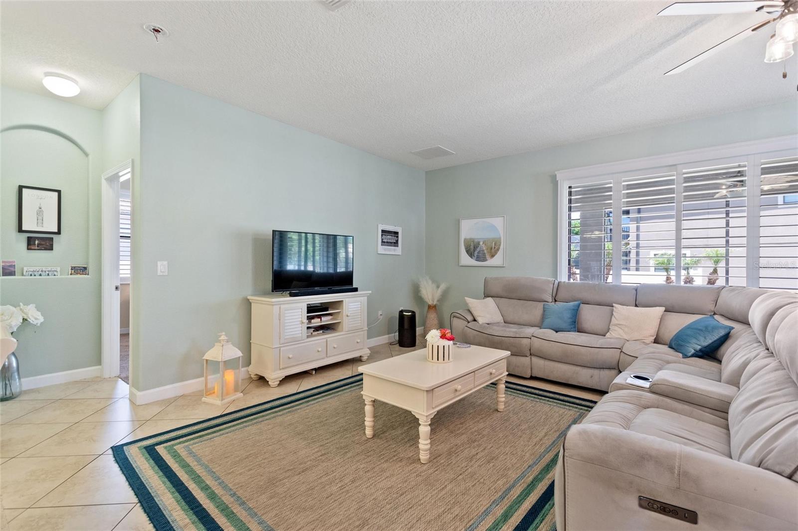Image 7 of 68 For 8961 Dove Valley Way