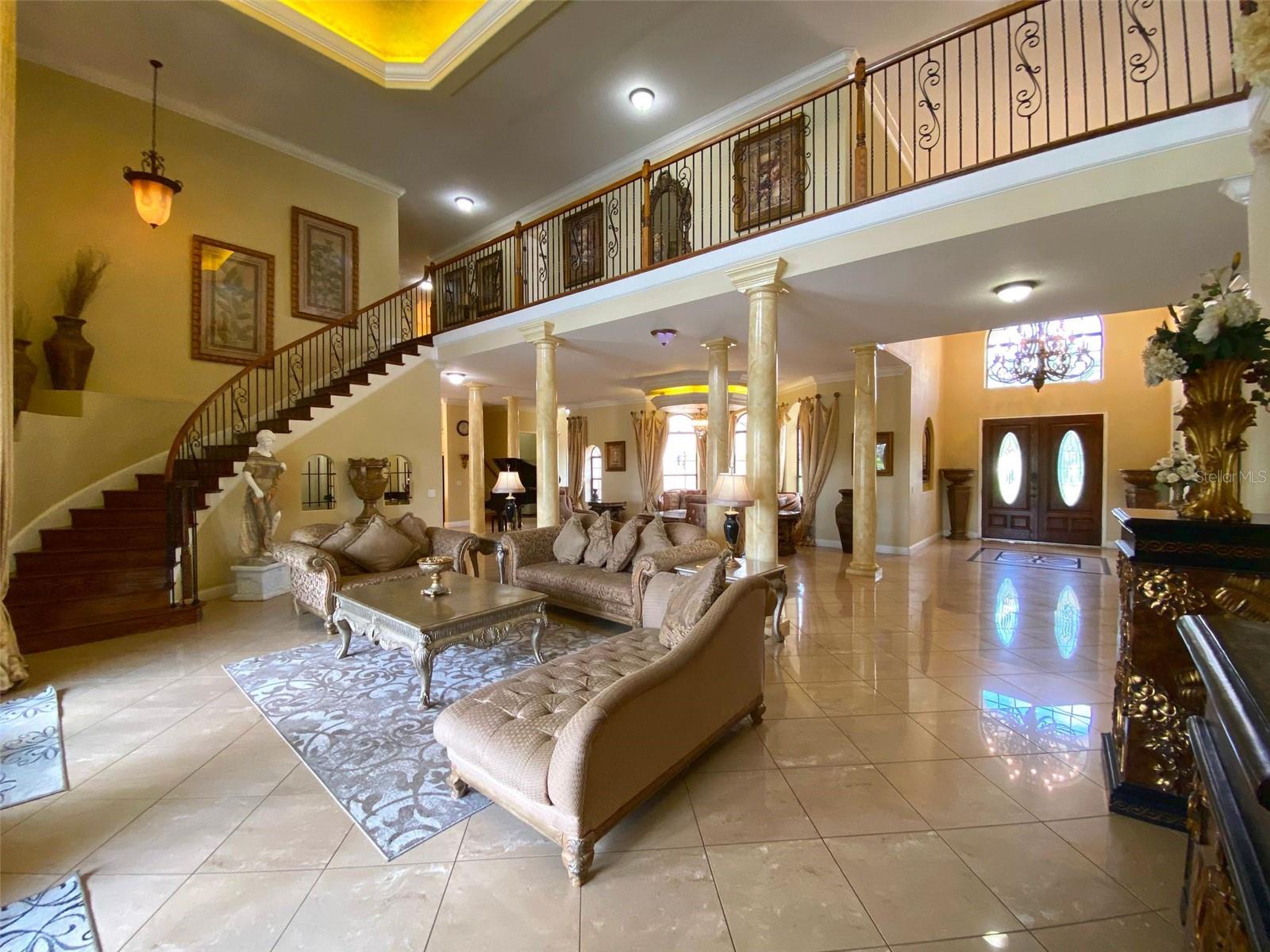 Image 11 of 60 For 2713 Formosa Boulevard