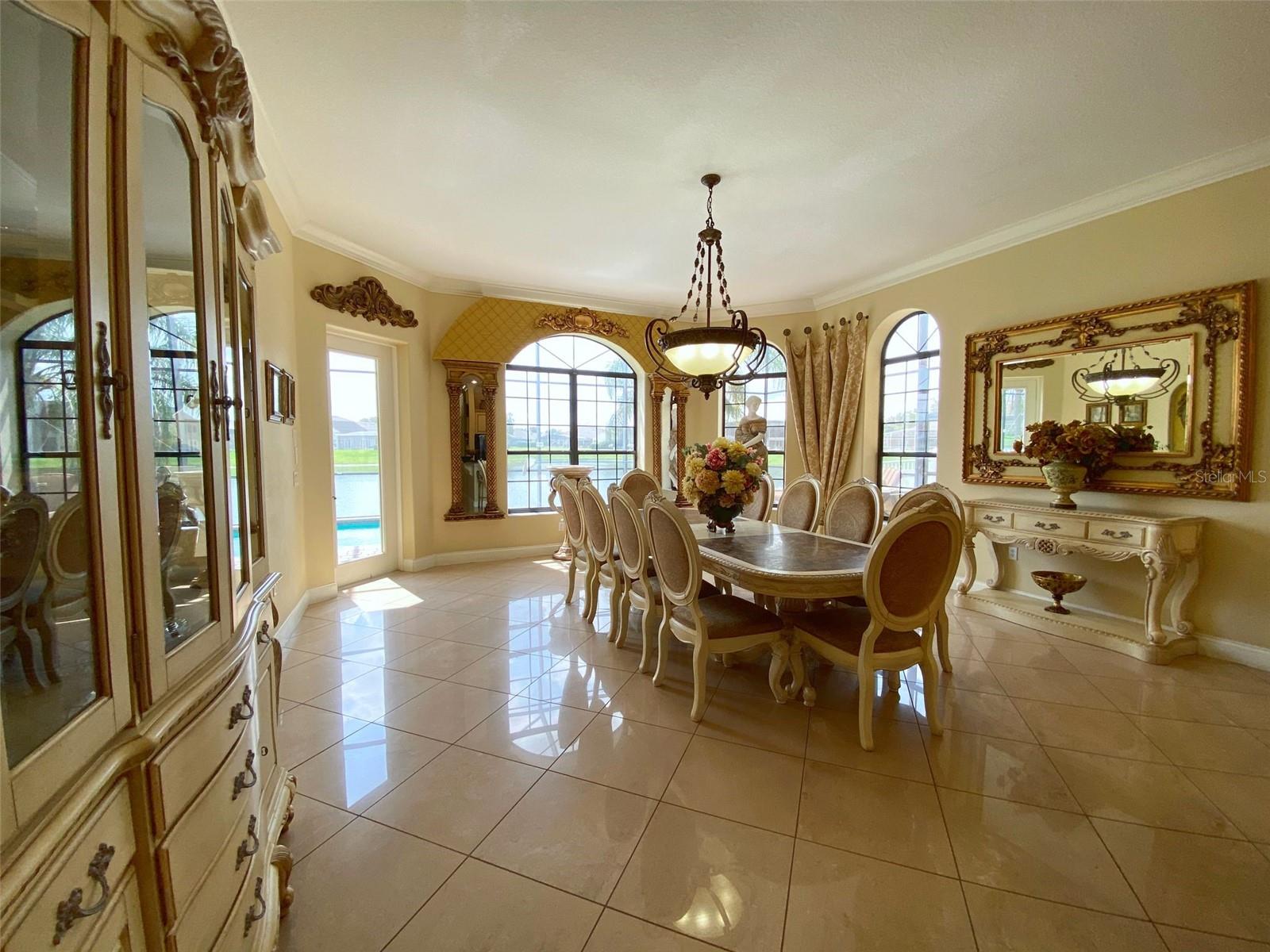 Image 18 of 60 For 2713 Formosa Boulevard