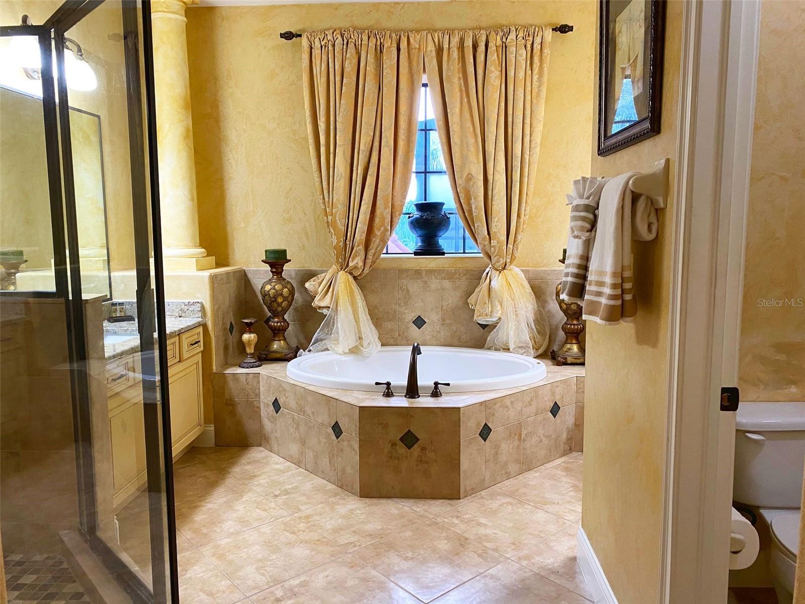 Image 22 of 60 For 2713 Formosa Boulevard