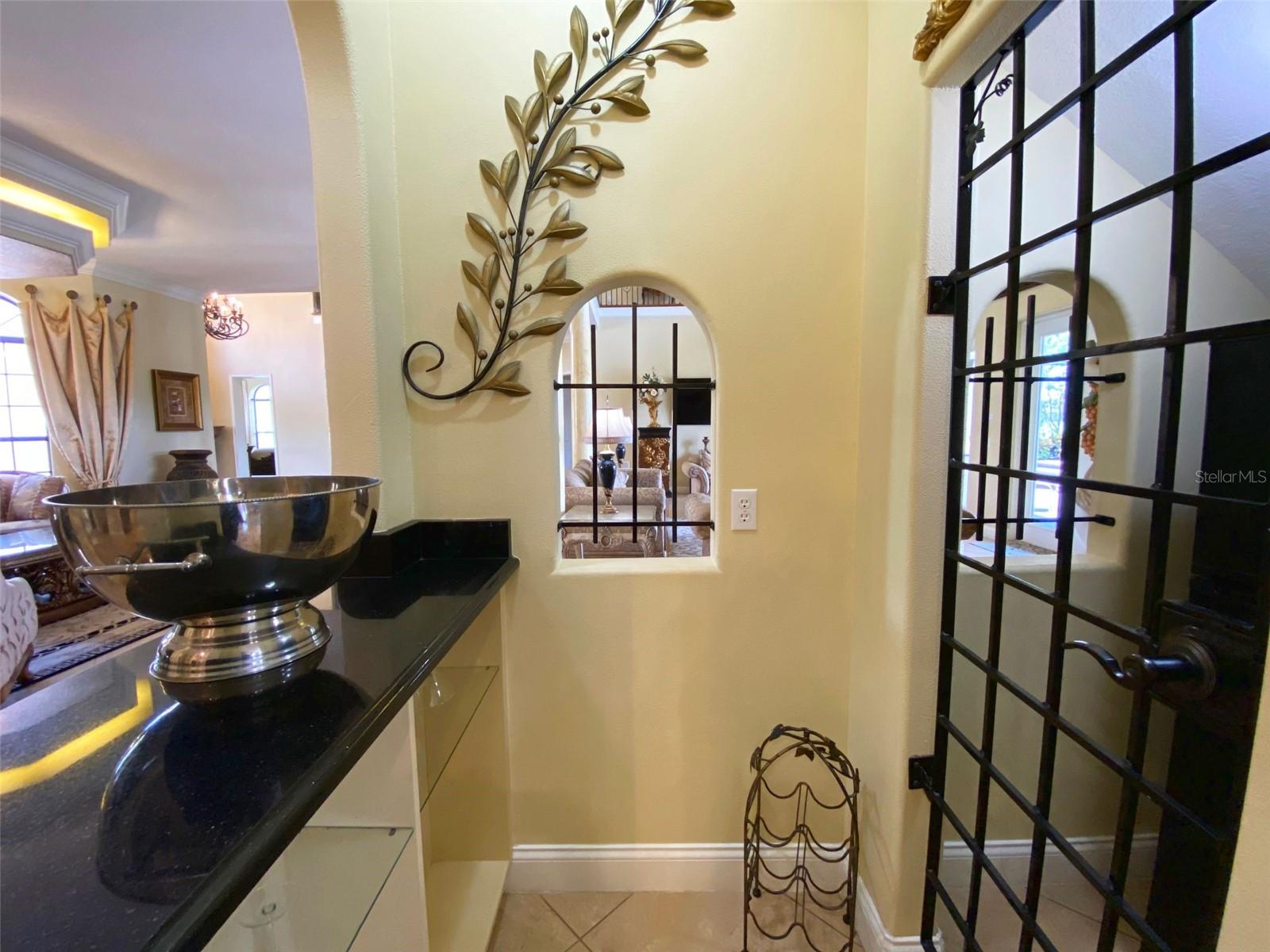 Image 31 of 60 For 2713 Formosa Boulevard