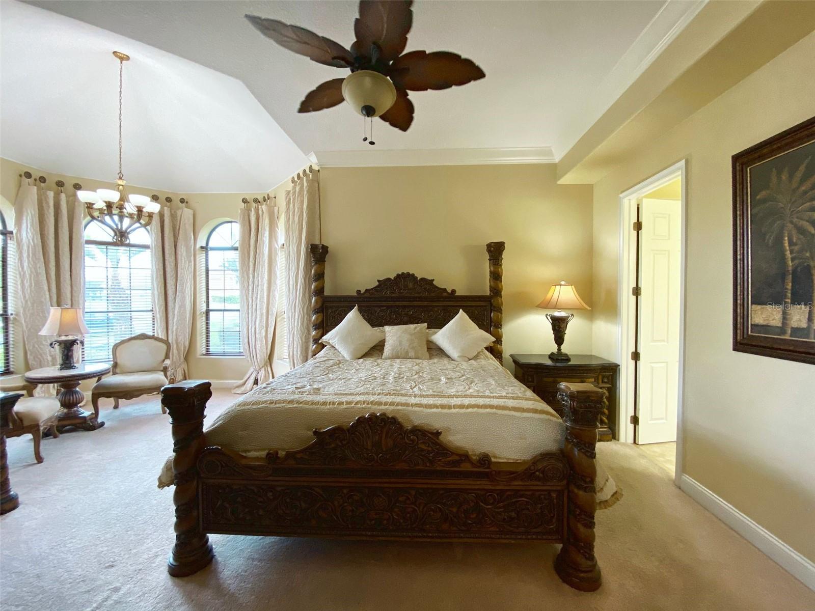 Image 37 of 60 For 2713 Formosa Boulevard