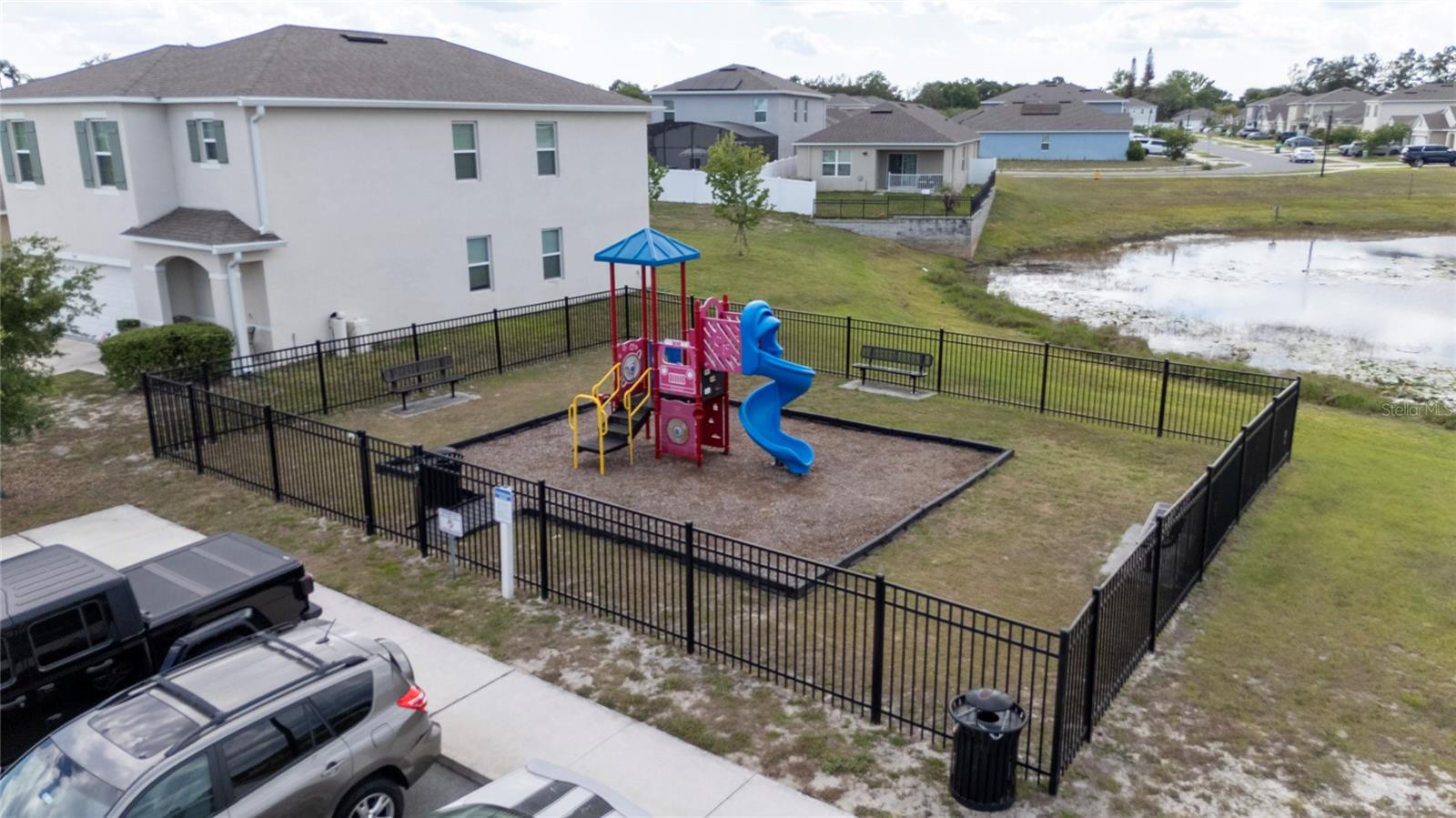 Image 10 of 47 For 928 August Sky Drive