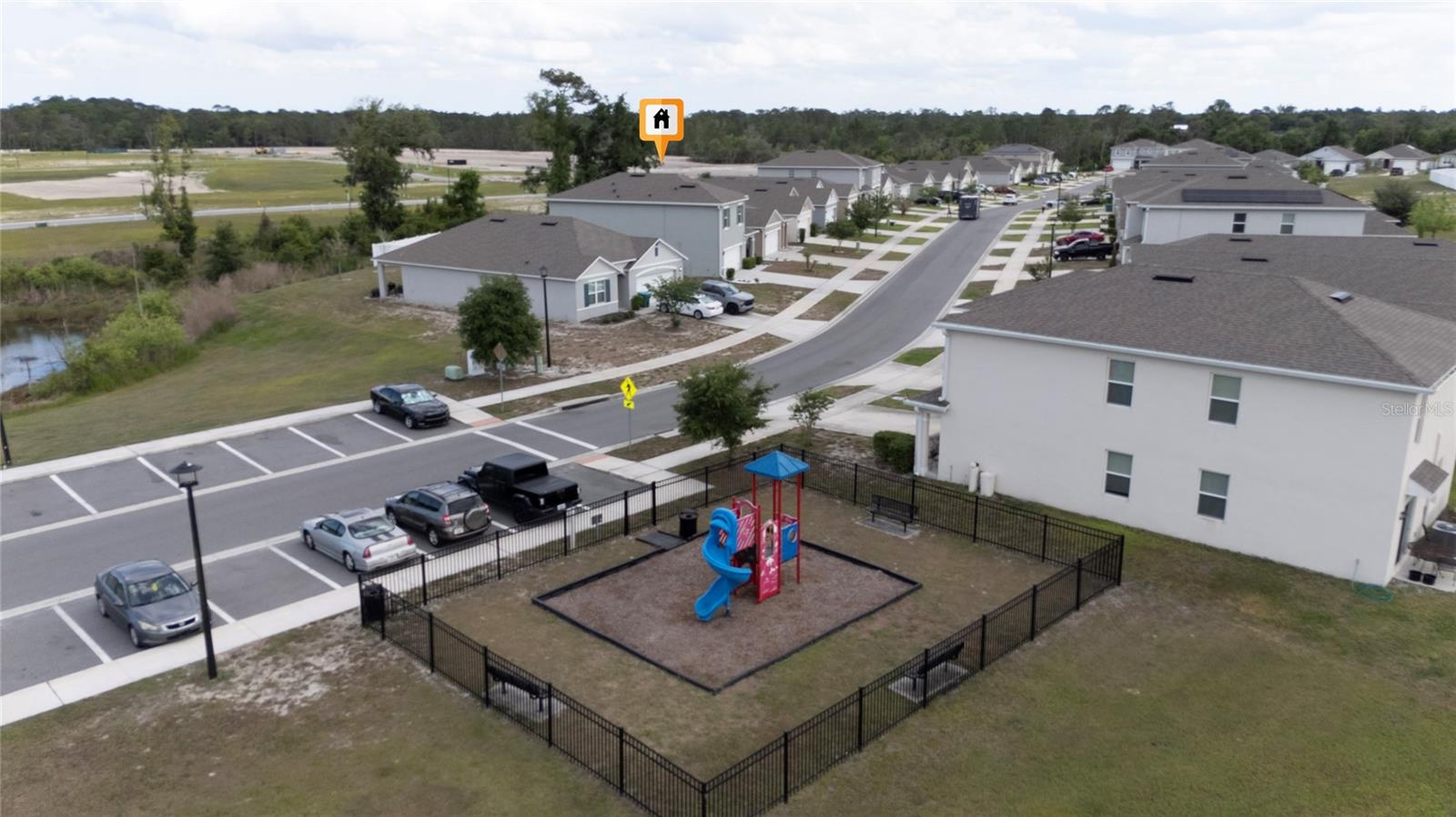 Image 11 of 47 For 928 August Sky Drive