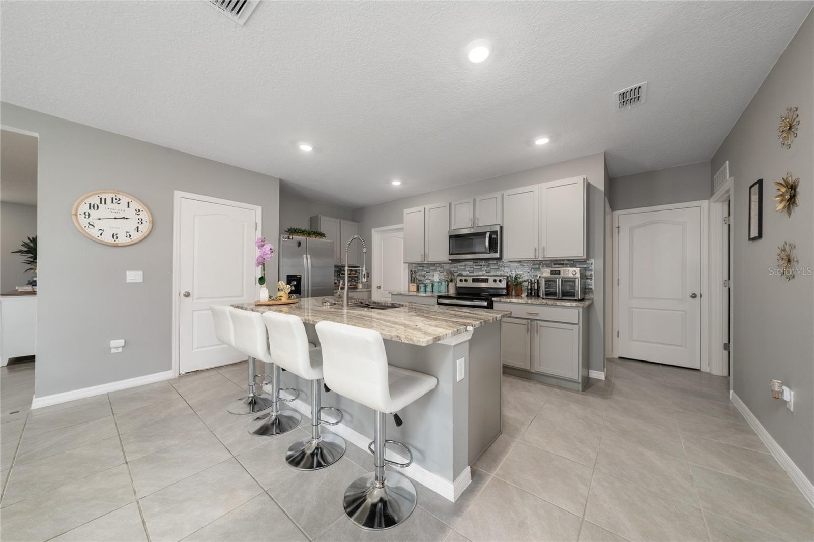 Image 15 of 47 For 928 August Sky Drive