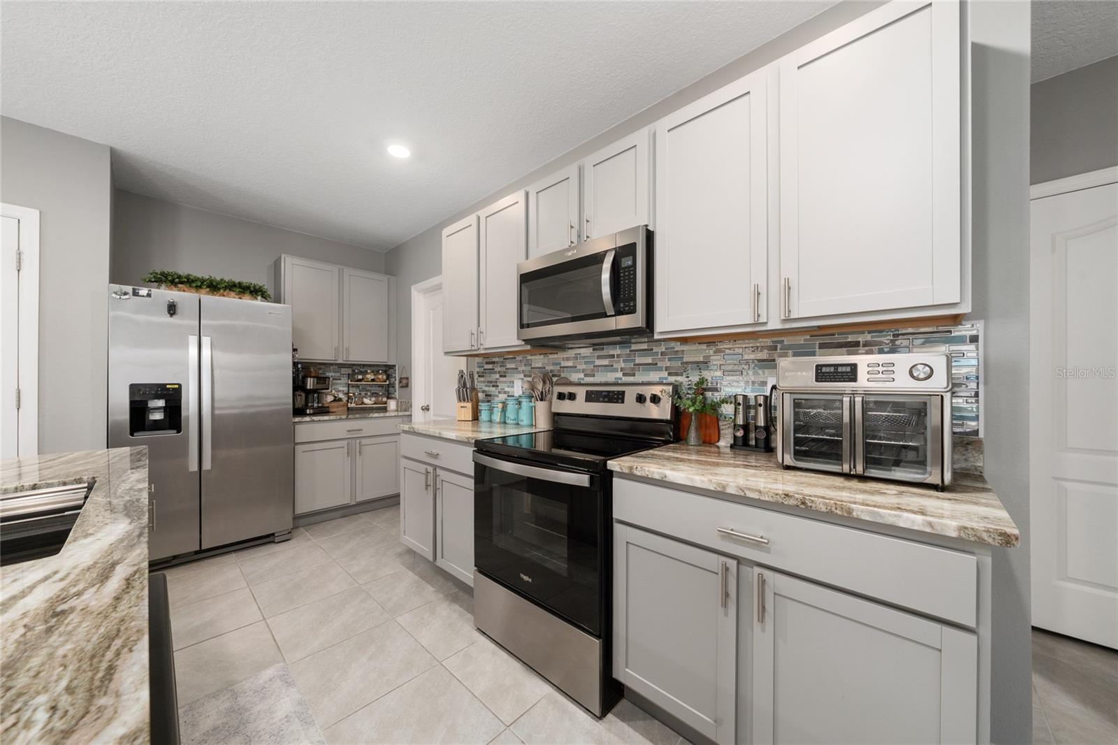 Image 17 of 47 For 928 August Sky Drive