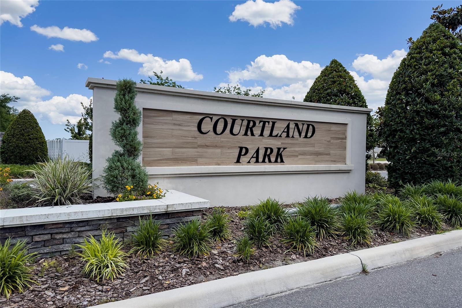 Image 2 of 47 For 928 August Sky Drive