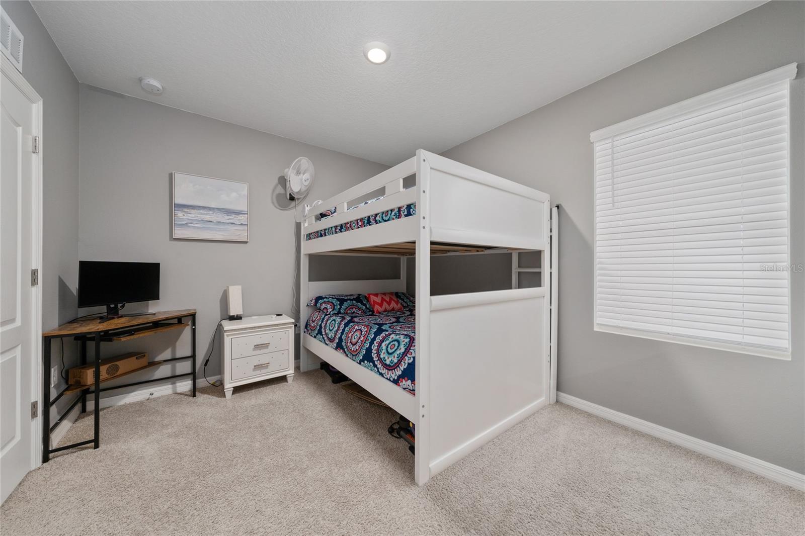 Image 21 of 47 For 928 August Sky Drive