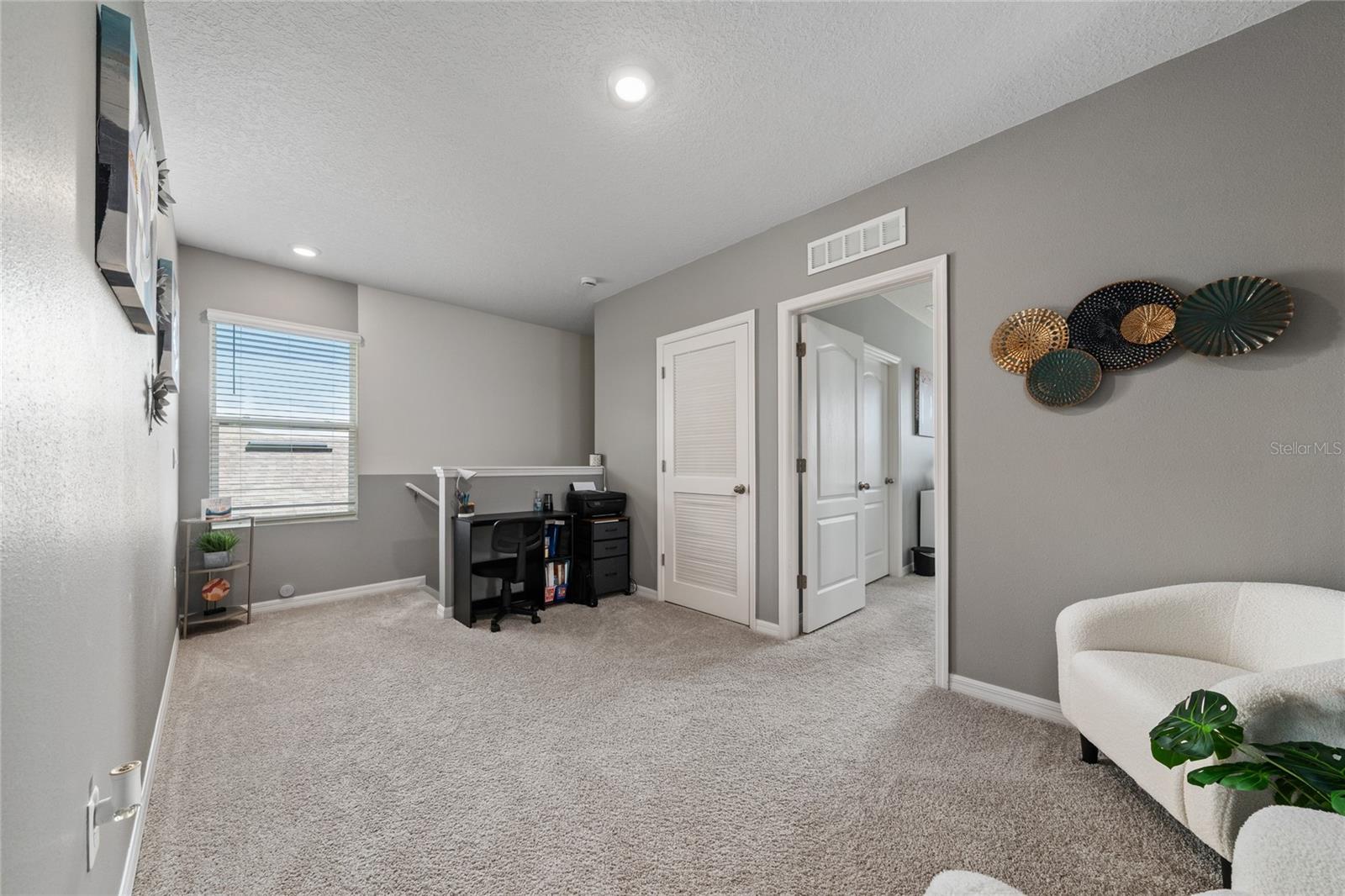 Image 25 of 47 For 928 August Sky Drive