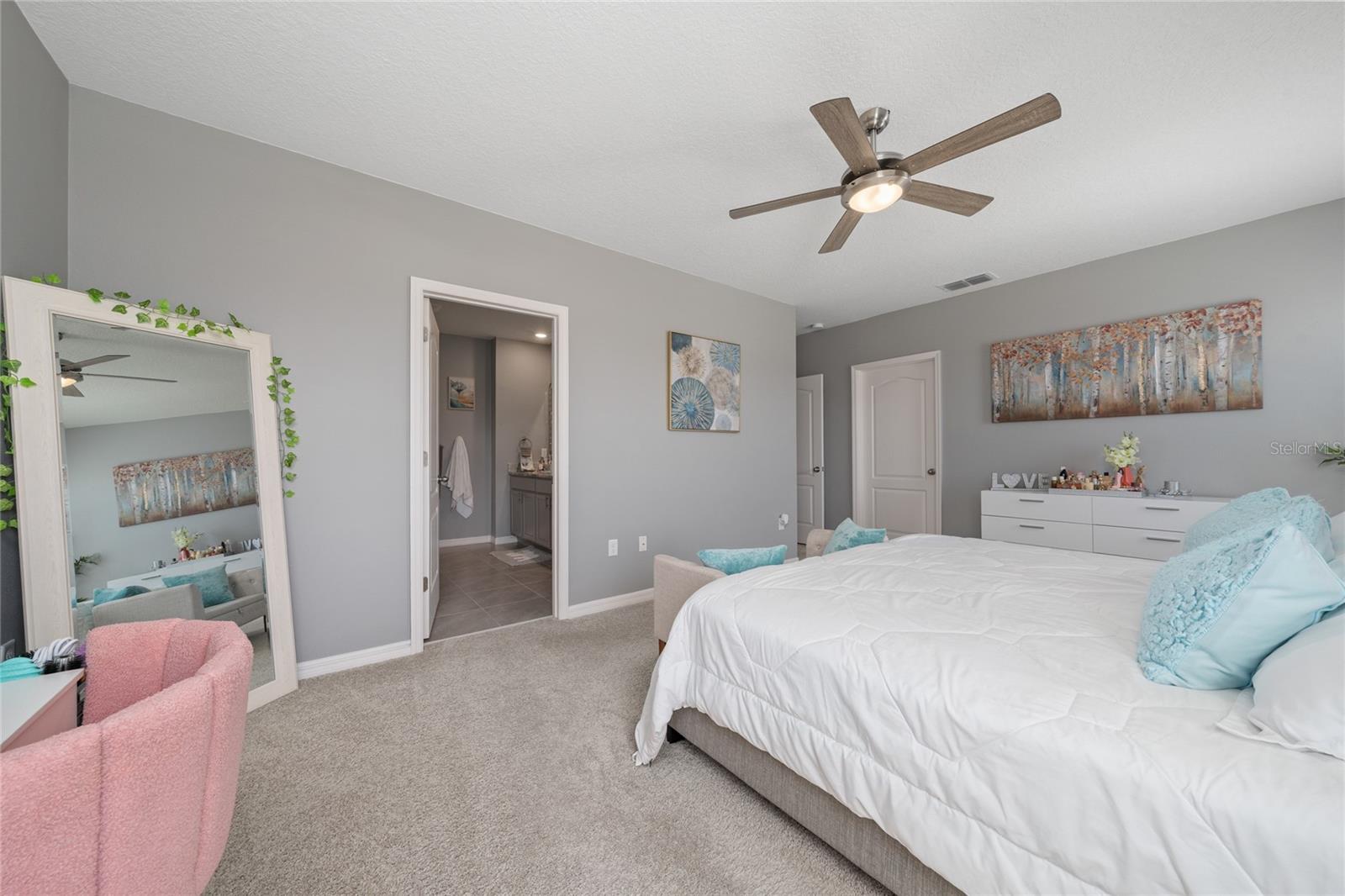 Image 27 of 47 For 928 August Sky Drive