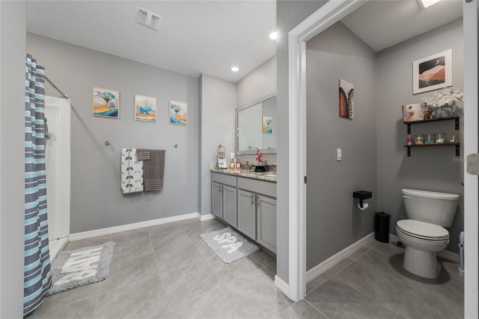 Image 28 of 47 For 928 August Sky Drive